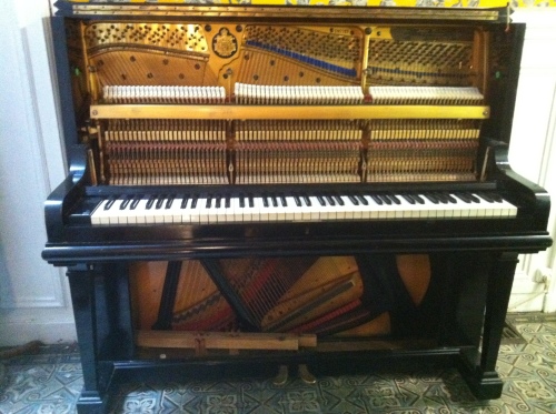 piano-droit-bluthner-de-1924-structure-harmonique